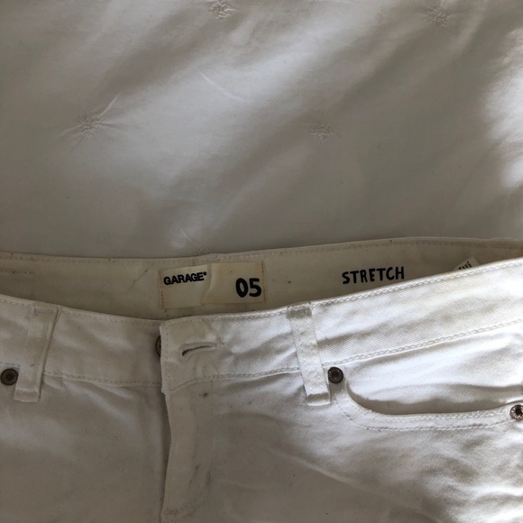 White jean shorts - Picture 2 of 3